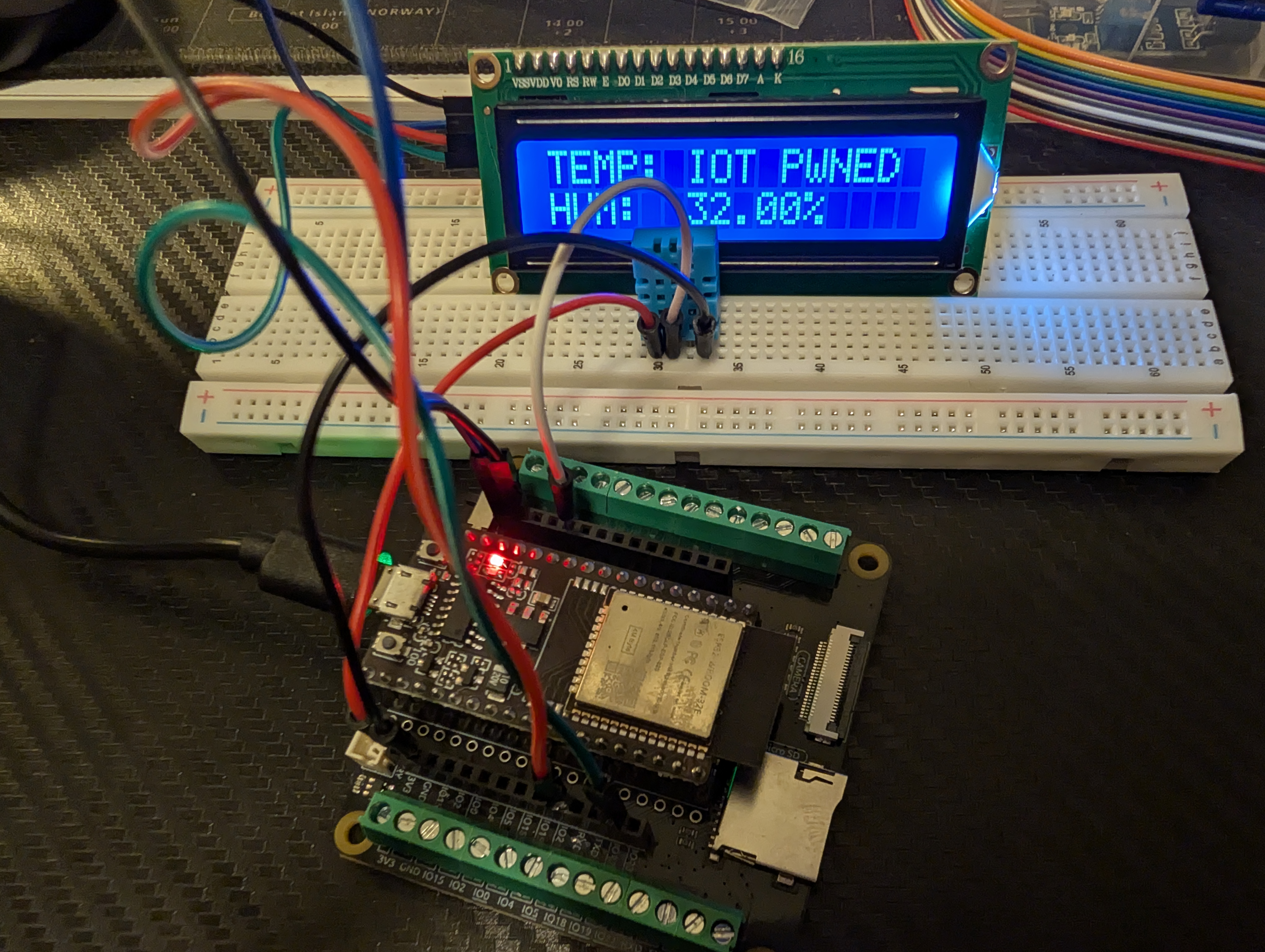 LCD mostrando temperatura falsa